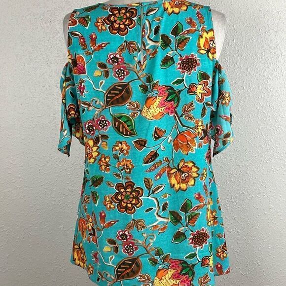 EUC Unbranded (Tag Cut Out) Floral Teal Peekaboo/Cold Shoulder Short Sleeve Top - Picture 4 of 5